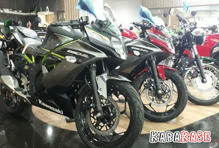 Harga Ninja 250 Karbu Bekas Bandung. Kredit Motor Kawasaki Bekas Tanpa DP Bandung