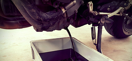Tap Oli Adalah. Ganti Oli Motor