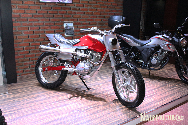 Modifikasi Honda Verza Street Fighter. Parade Gaya Modifikasi Honda CB150 Verza, Ganteng-ganteng Bor!