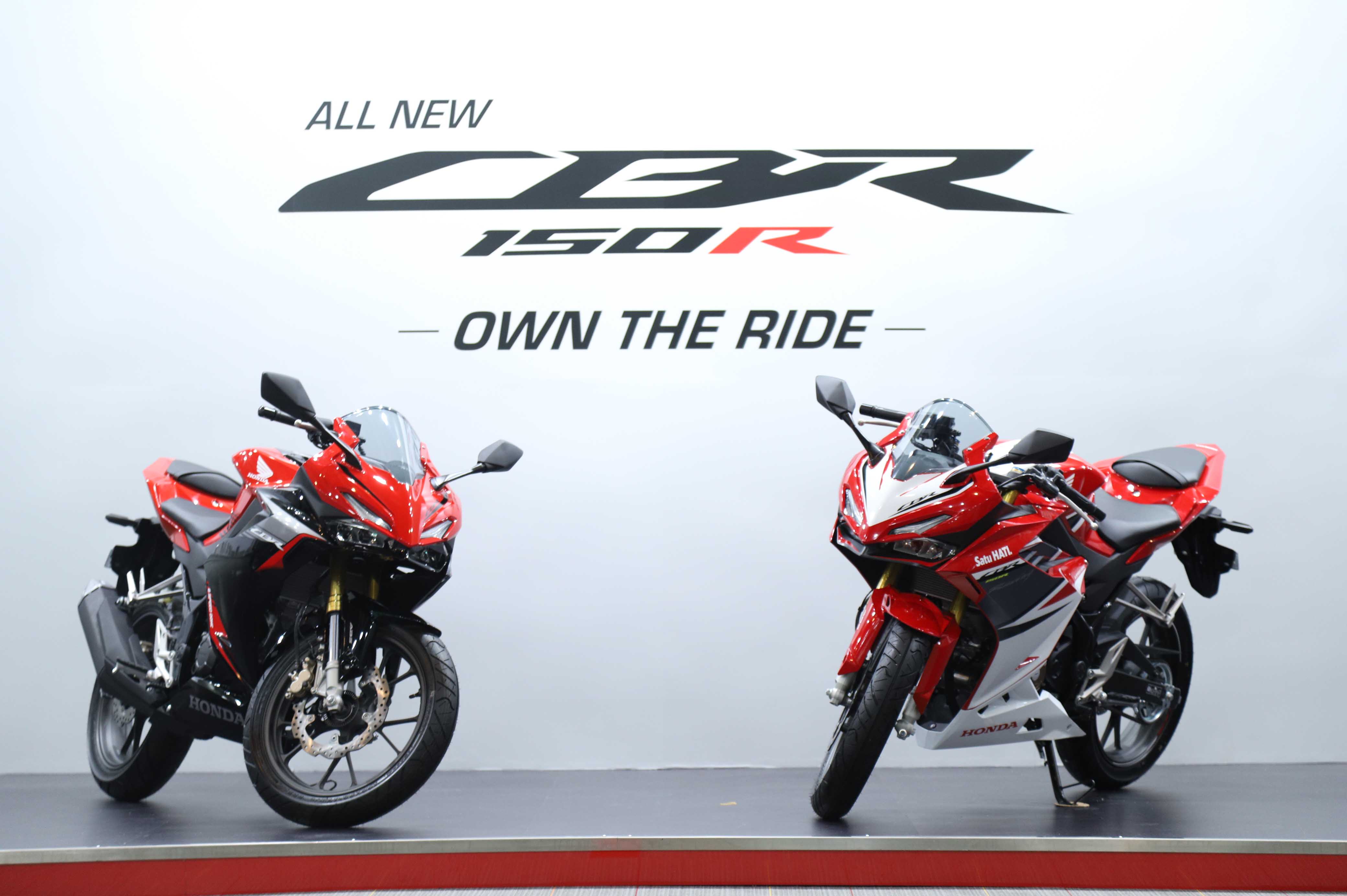 Perbedaan Cbr 150 Dan Cbr 250. Perbedaan CBR150R dengan CBR250RR yang Serupa tapi Tak