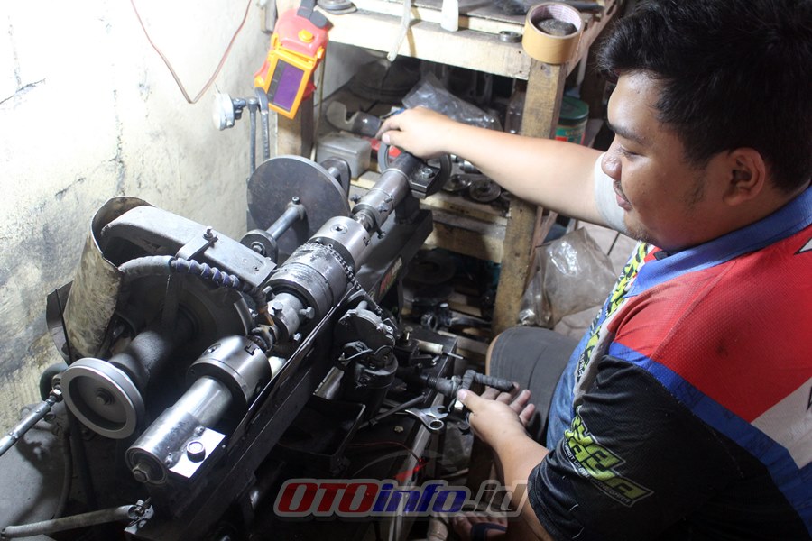 Biaya Bubut Noken As. AJ Tech (Bengkel Spesialis Copy Cam): Satu-Satunya di