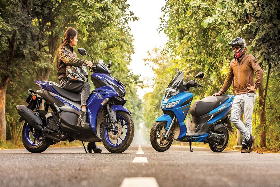 Perbedaan Harga Nmax Dan Aerox. Mantap! Inilah Perbandingan Harga Nmax 155 dan Aerox