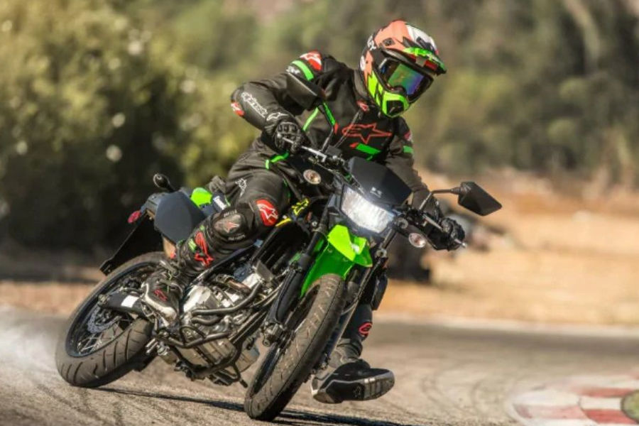 Kawasaki 300cc Harga. Gebrakan Terbaru Kawasaki KLX 2023 Trail 300cc