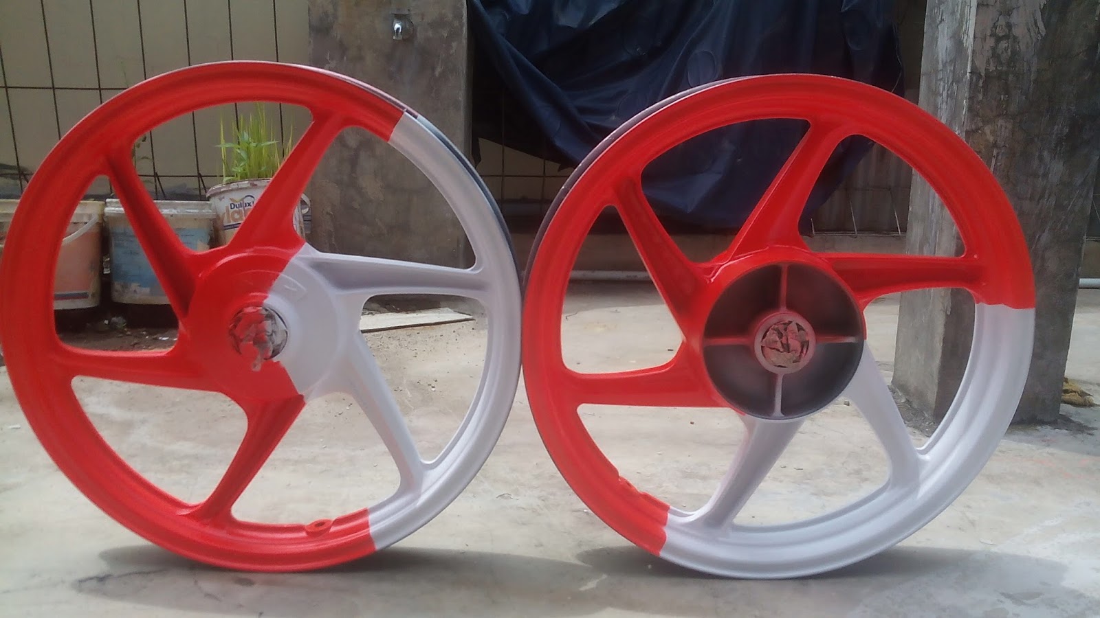 Warna Warna Velg Motor. 7 Rekomendasi Warna Velg yang Cocok untuk Motor Hitam