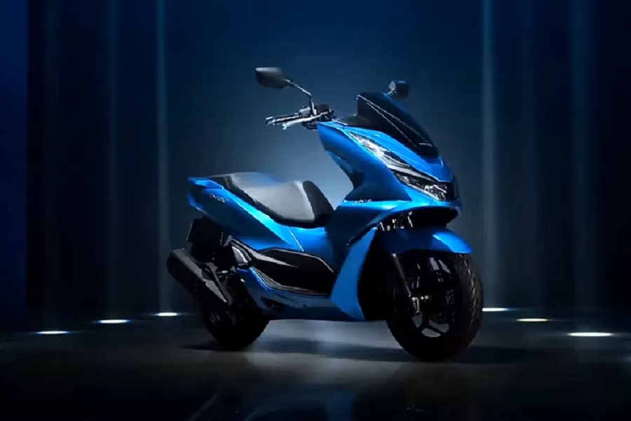 Nmax Terbaru Warna Biru. Yamaha NMAX 125 2024! Keanggunan Terbaru dengan Warna