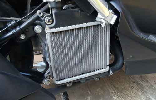 Cara Kerja Radiator Vario 110. Cara Kerja Radiator Motor, Fungsi dan Cara Merawatnya