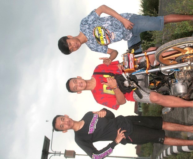 Ninja R Drag Rangka Standar. CUPU ABT RACING SQUAD, MADIUN : PENERUS POPULARITAS