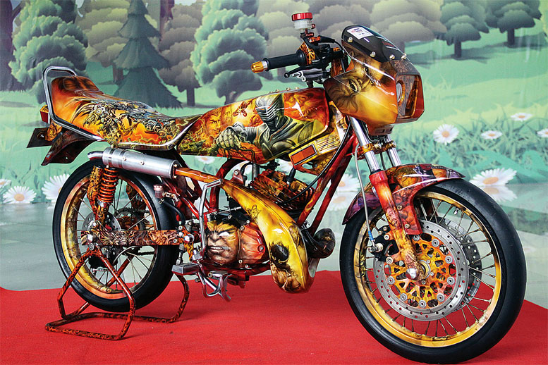 Rx King Lombok. YAMAHA RX KING '95 – LOMBOK : ALL OUT DIKAWAL SUPERHERO