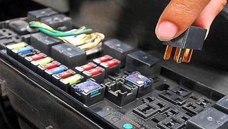 Cara Memperbaiki Sekring Listrik. Tips Memperbaiki Sekring dan Konektor yang Bermasalah pada