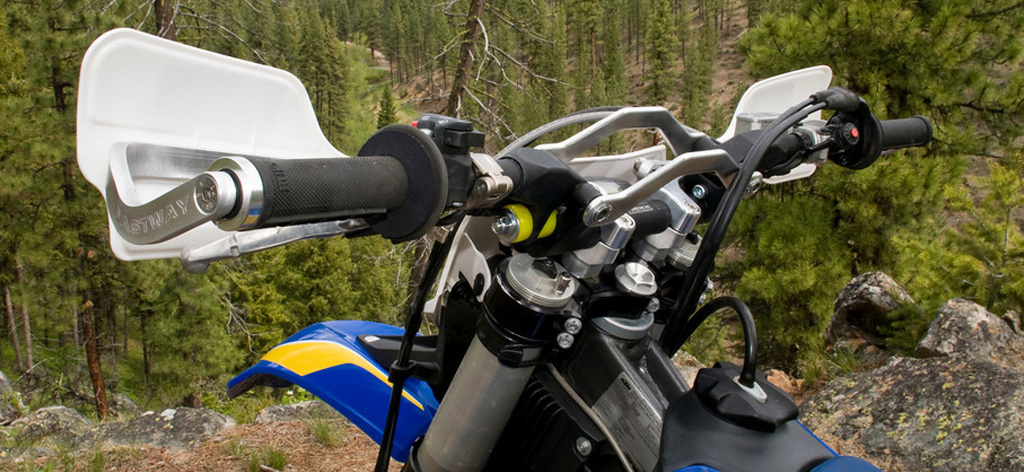 Cara Meredam Getaran Pada Stang Motor. Cara Ampuh Kurangi Getaran Stang Motor Trail