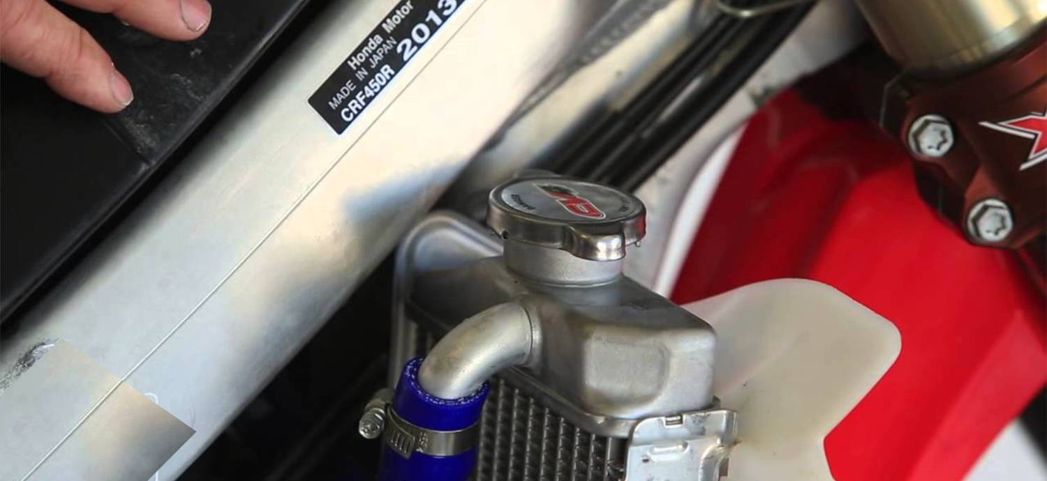 Penyebab Air Radiator Ninja Muncrat. Ini Penyebab Air Radiator Meyembur