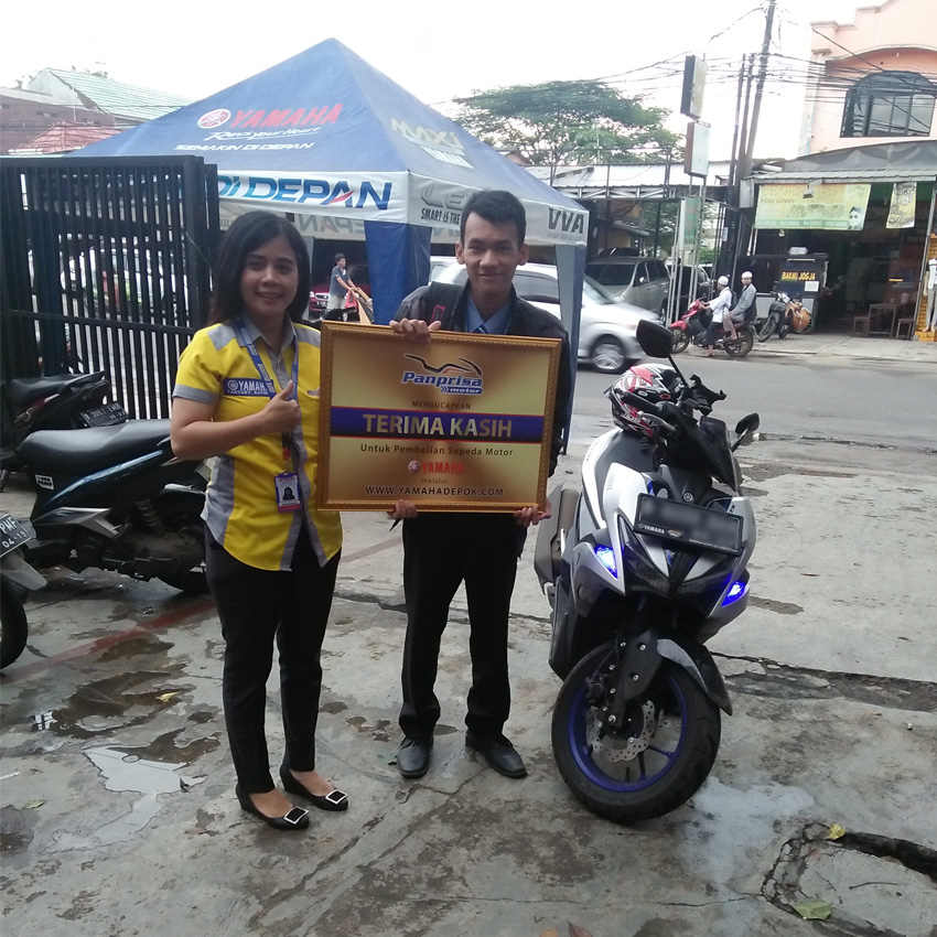 Kredit Yamaha Aerox 155 R Version. Testimonial WAHYU W. (Cimanggis, Depok) Pembeli Aerox 155 R