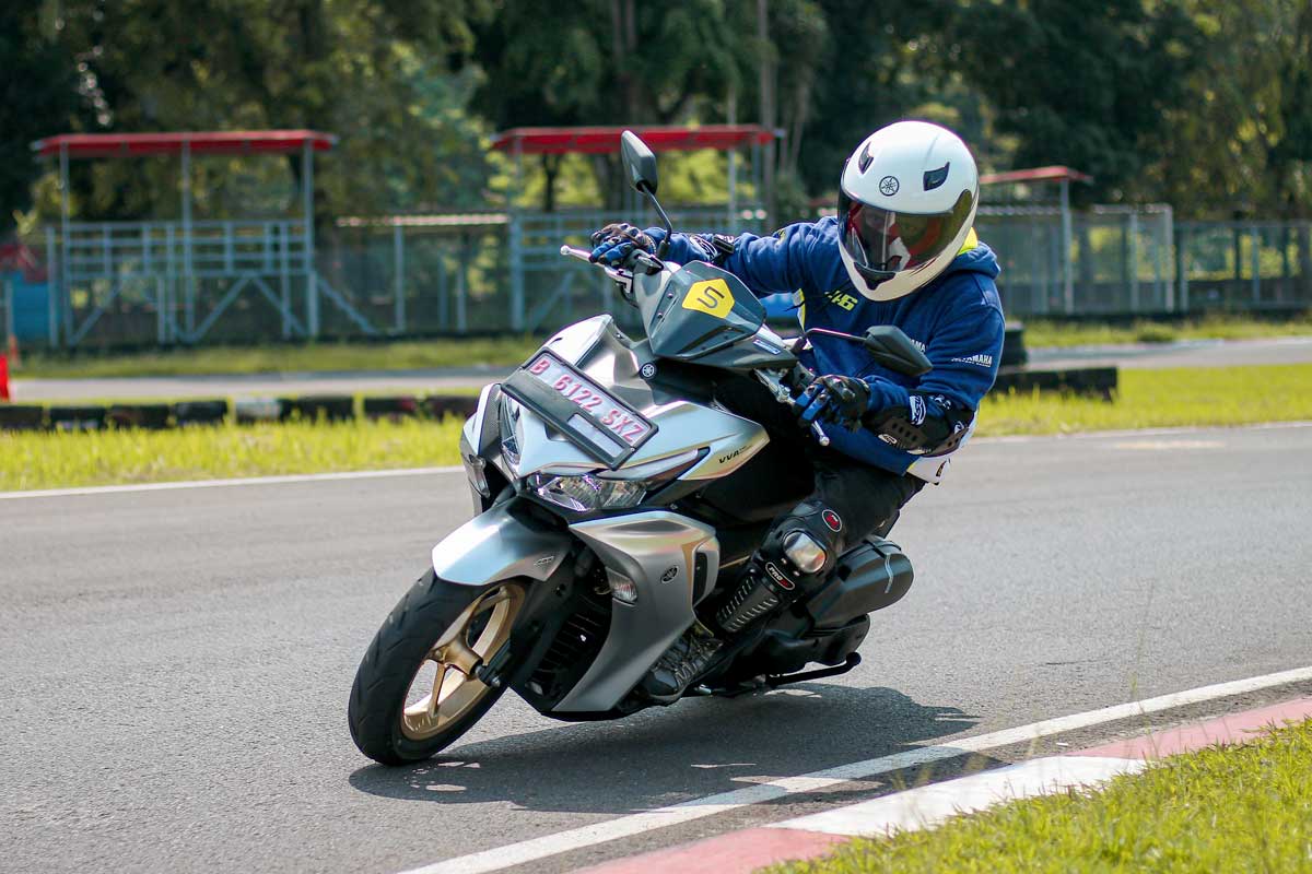 Cara Mengetahui Kampas Rem Depan Habis. Kapan Harus Ganti Kampas Rem Motor, Kenali Tanda-tandanya!